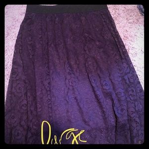 Lace skirt